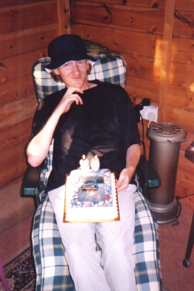 My belated thirtieth birthday cake, featuring an edible photo of my second Renault 4, named Nicole